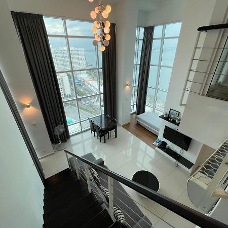 Premier Suite At Maritime George Town Esterno foto